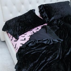 Dollskill Velvet Snooze Duvet Set